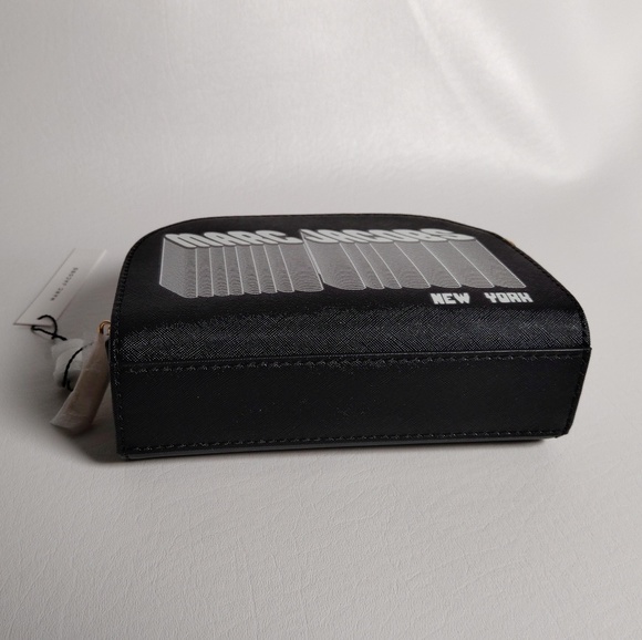 Marc Jacobs Crossbody Handbag - Picture 7 of 8